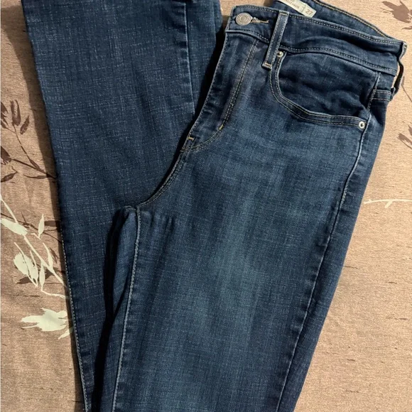 Levi's Dark Blue High Rise Jeans - Picture 2 of 2